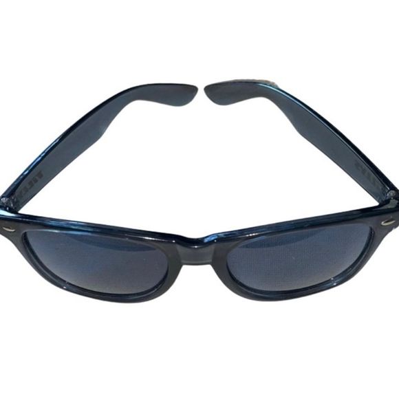 UVA & UVB Protection - Classic Sunglasses by: Tilly’s - Picture 2 of 11